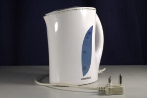 White Kettle Essentials Electric Kettle